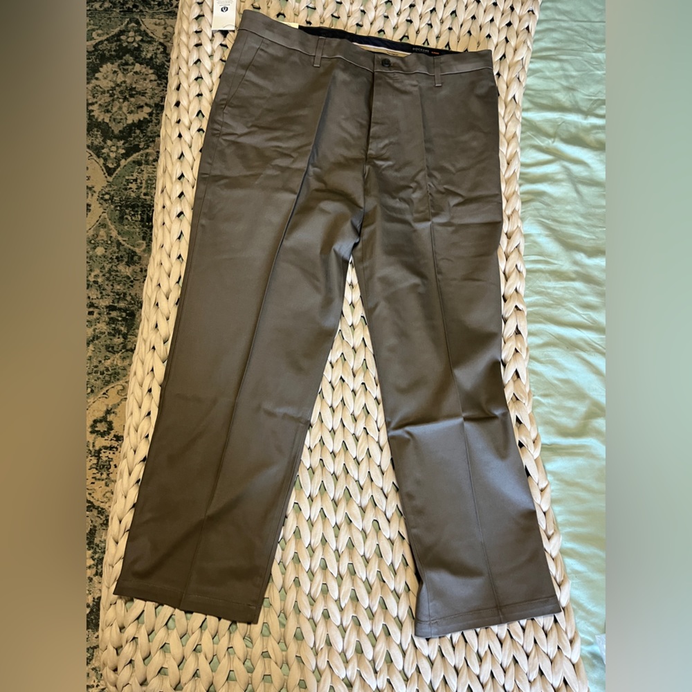 Men’s Dockers